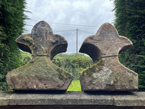 Pair Antique Reclaimed 19th Century Carved Stone Fleur De Lis Finials - Cheshire Antiques Consultant