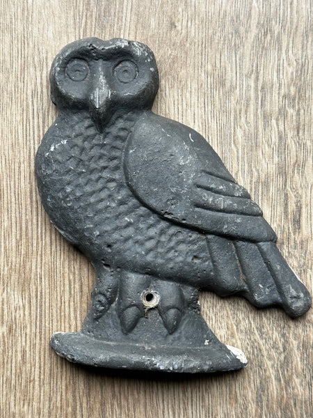 Small Architectural Lead Tawny Owl Garden Wall Sculpture - Cheshire Antiques Consultant
